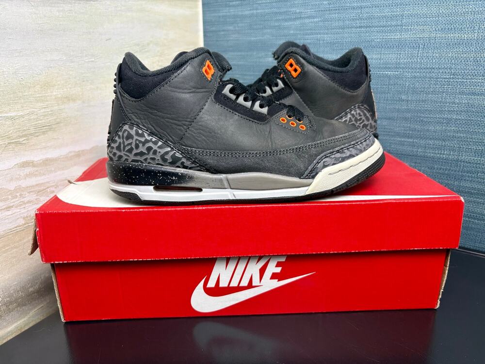 3.5Y - Jordan 3 Retro Fear Pack - DM0967-080 - Lightly Used